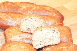 Sládkovo pečivo ze směsi Sládkova směs tmavá, směs sladové chuti.