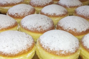 20% koncentrát pro výrobu koblih. Nové enzymy, měkčí střídá, déle čerstvé.