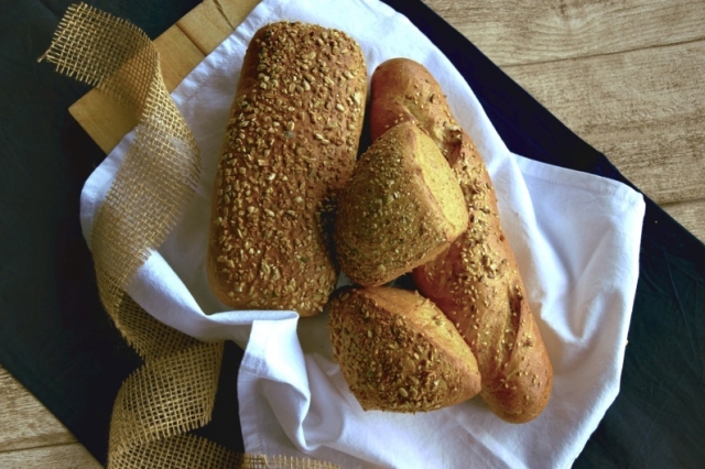 NÁVRAT KE KOŘENŮM PEKAŘINY - URKORN MIX